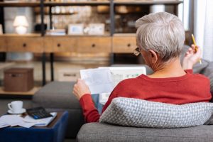 Read more about the article Should I Take My Social Security Early? How to Tell