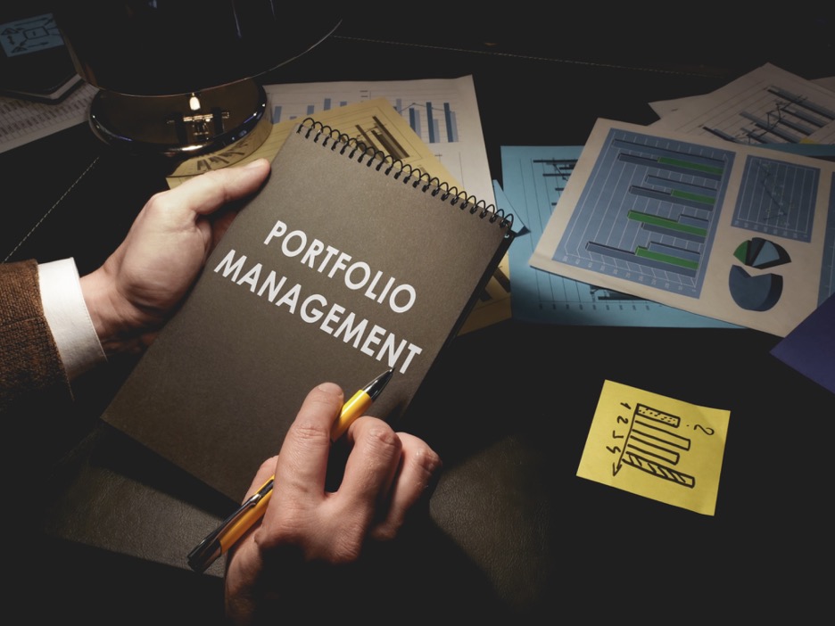 You are currently viewing How Wealth Advisors Help Clients Build Resilient Investment Portfolios in 2026